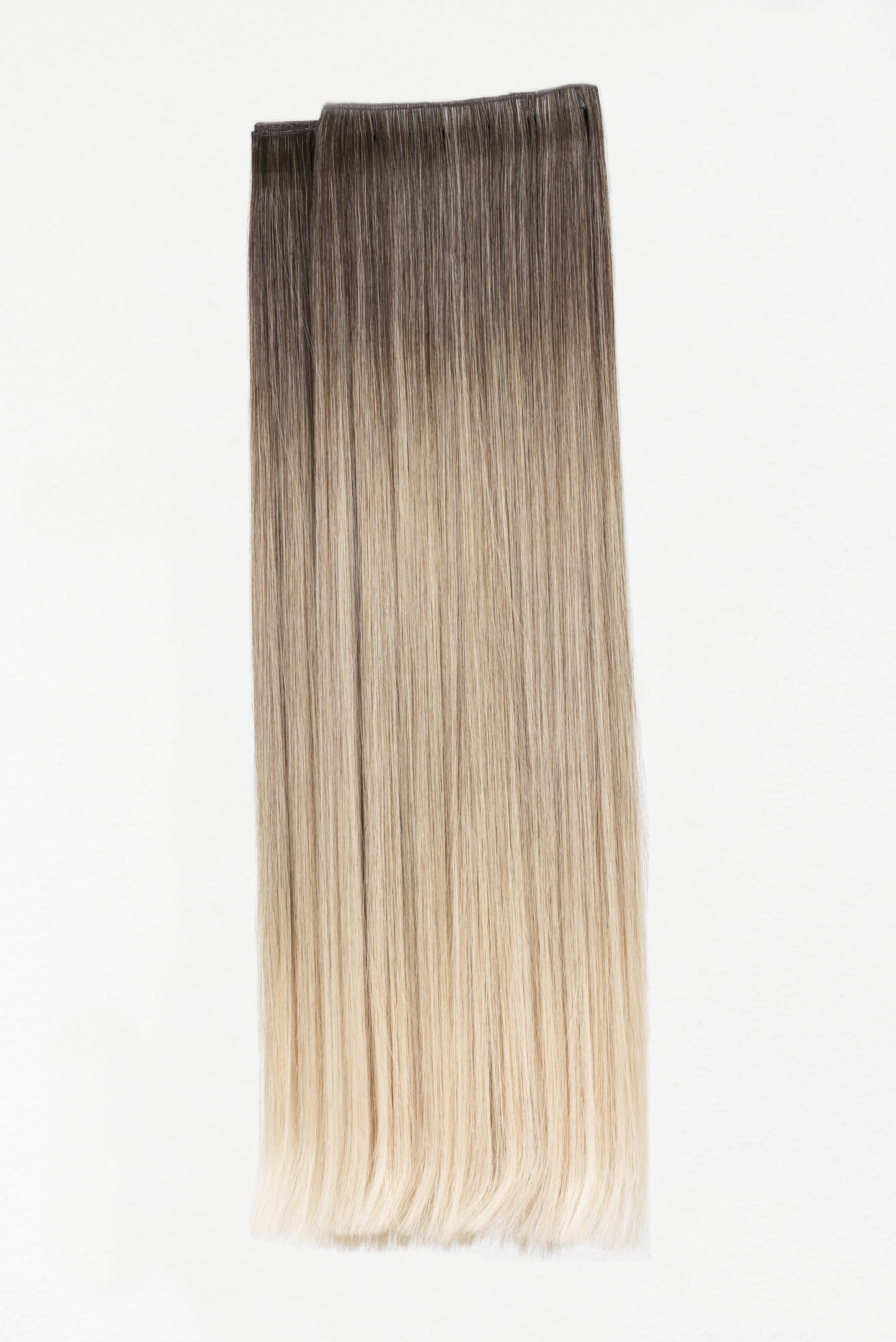 Mae - Light Highlighted Blonde